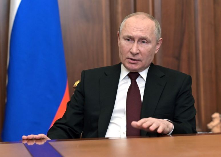 Eu Sanctions Hit Russian Officials, Companies And Legislators