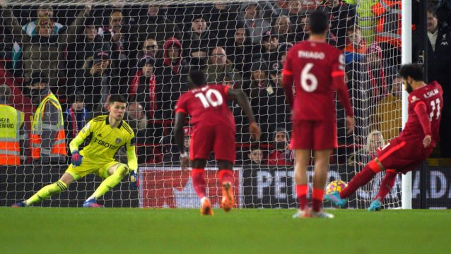 Liverpool Put Pressure On Leaders Manchester City After Easing Past Leeds