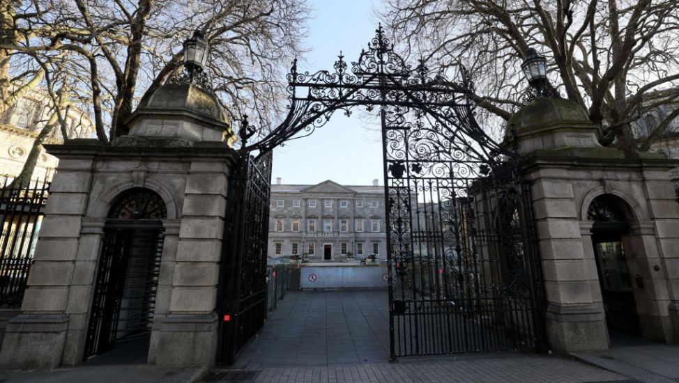 Leinster House Staff Shocked By 216% Jump In Electricity Bill