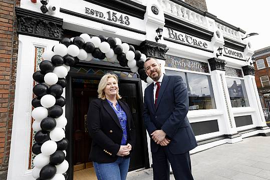 Landmark Dublin Pub The Big Tree Reopens After Remodelling