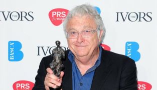 Toy Story Songwriter Randy Newman Cancels European Concerts After Breaking Neck