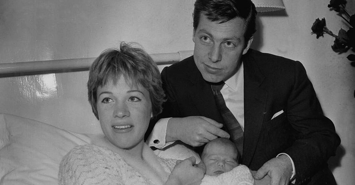 Julie Andrews pays tribute to ex-husband Tony Walton following his death