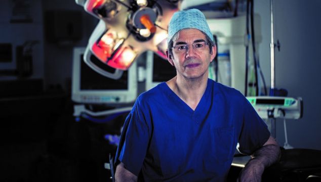 British Doctor Trains Ukrainian Medics In Warzone Surgery Over Zoom