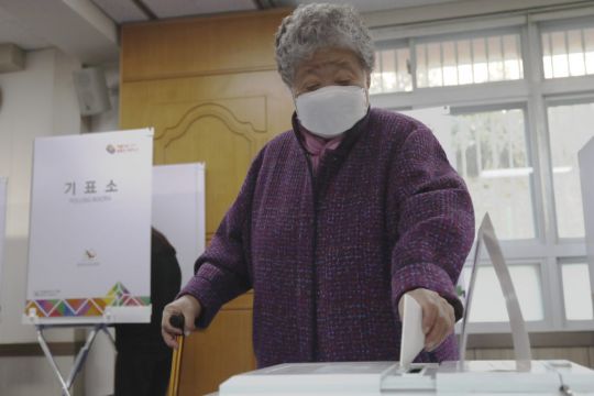 South Koreans Vote For New President After Tight And Bitter Election Race