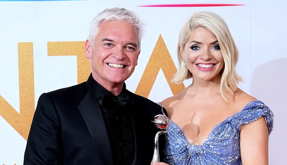 Holly Willoughby To Miss Dancing On Ice Semi-Final After Positive Covid-19 Test