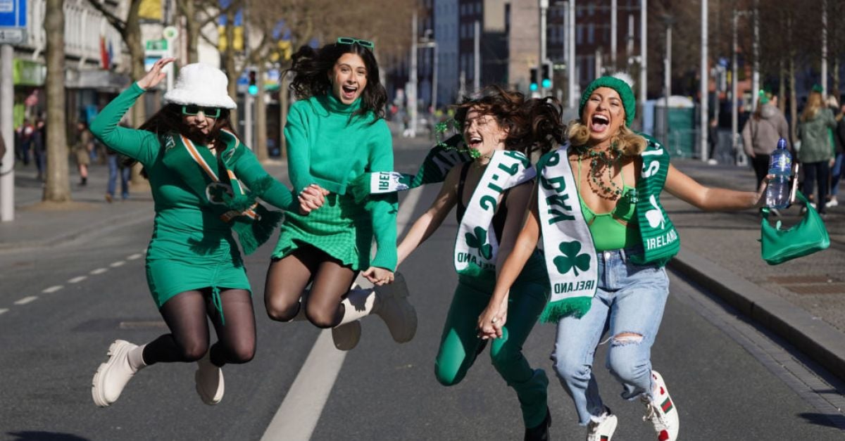Photos: Goin Green on St Patricks Day 2014 – SportsLogos.Net News