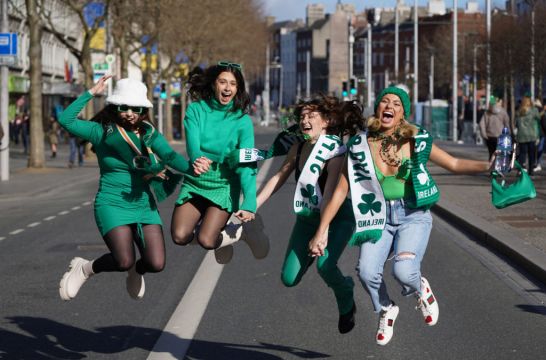In Pictures: The World Goes Green As Celebrations Mark St Patrick’s Day