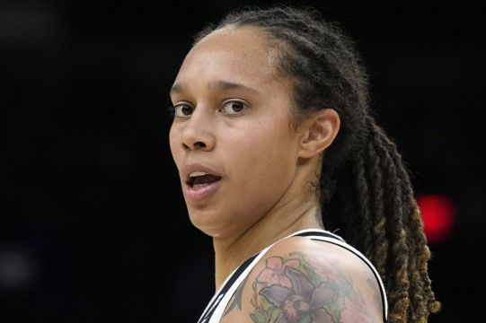 Russian Court Extends Detention Of Us Basketball Star