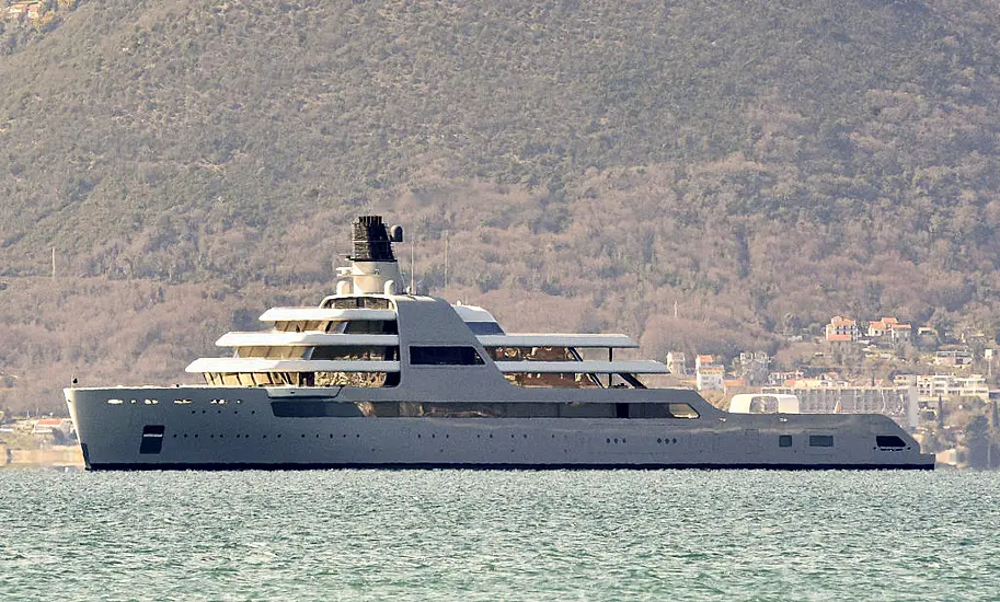 Chelsea Owner Abramovich’s Luxury Yacht Docks In Turkey