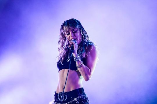 Miley Cyrus Plane Struck By Lightning On Route To Paraguay Concert