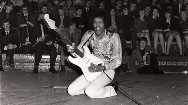 Roger Daltrey Reveals Exclusive Details On Jimi Hendrix’s Final Days