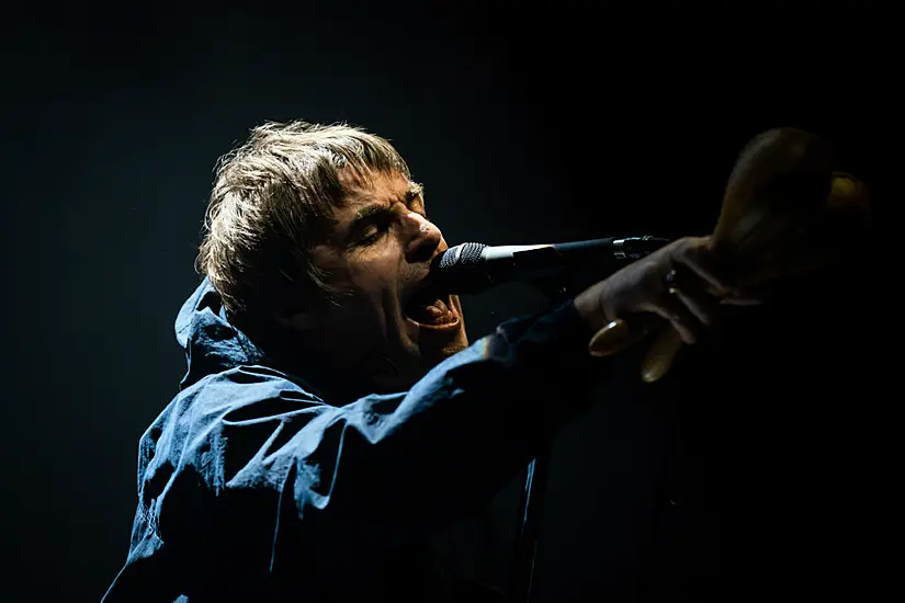 Liam Gallagher Performs Live Forever In Memory Of Foo Fighters Drummer