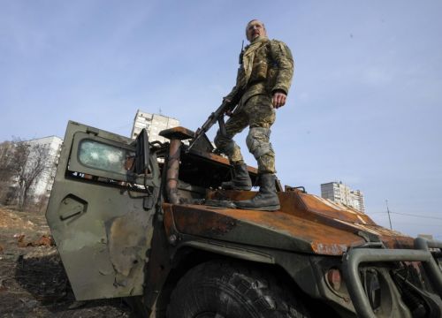 Russia Switches Tactics To Grind Down Ukraine’s Army In The East