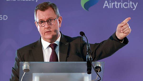 Roscommon Herald — Travel pass scheme for Irish Border will not damage NI tourism, vows Donaldson - Vimarsana News