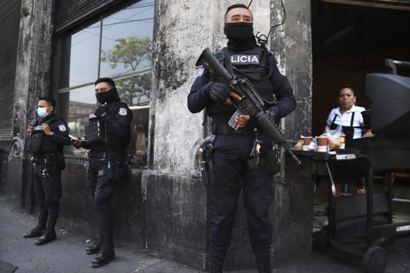 El Salvador Arrests 600 Gang Suspects And Cuts Food For Inmates