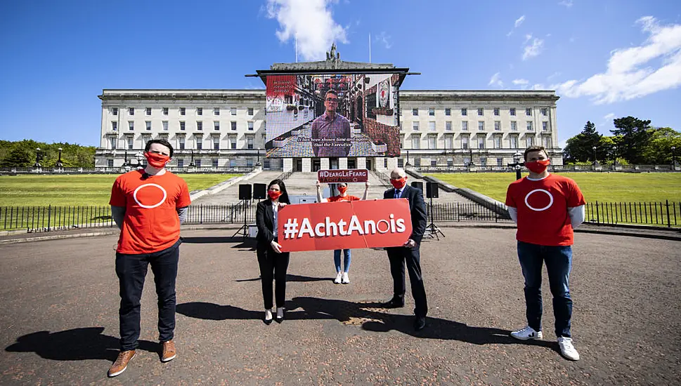 1,000 Sign Letter Calling For Irish Language Legislation