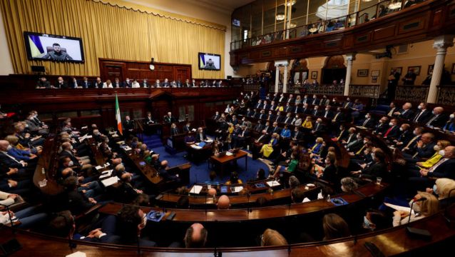 Tds Criticised For Refusing To Clap After Zelenskiy’s Dáil Speech