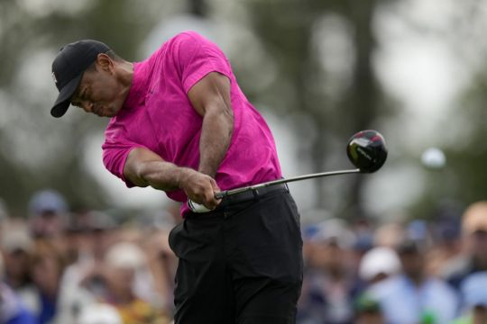 Tiger Woods Gets Masters Challenge Under Way After Rain Delay