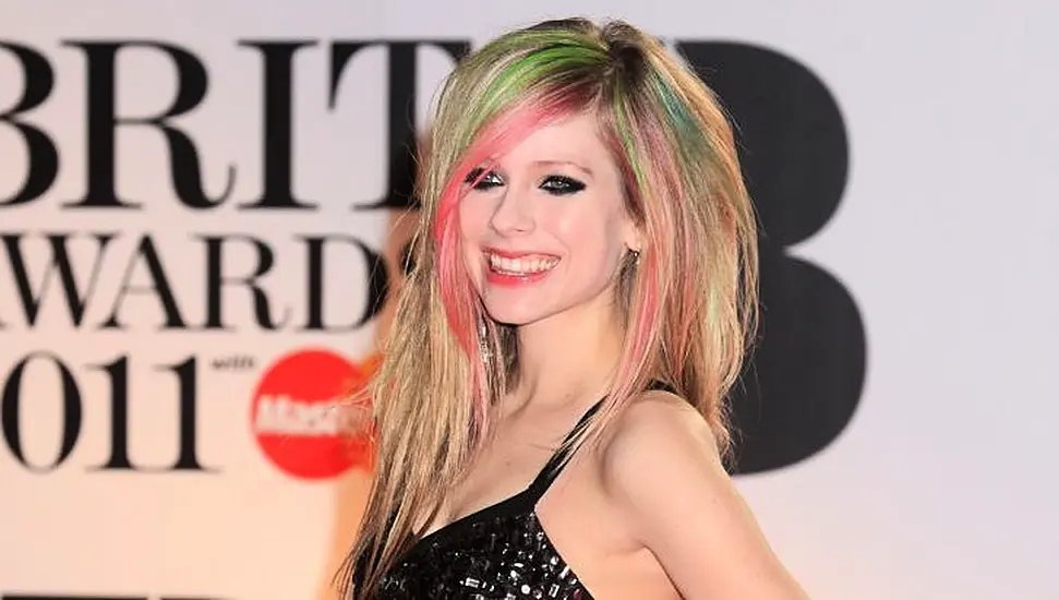 Avril Lavigne Engaged To Mod Sun Following Proposal In Paris