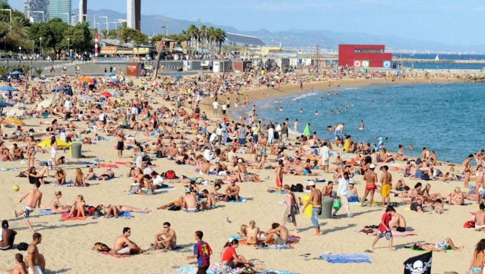 Covid: 2,778 Cases As Holidaymakers Can Look Forward To Relaxed Restrictions In Portugal And Spain