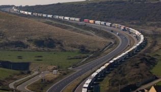 Uk Truck Drivers Report 40Km Queue To Dover Due To Glitch In Post-Brexit Customs System
