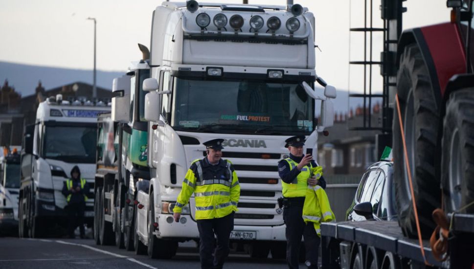 Roads Blocked In Dublin As Protesting Hauliers Threaten ‘Complete Lockdown’