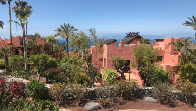 How To Have A High-End (Yet Affordable) Break In Tenerife