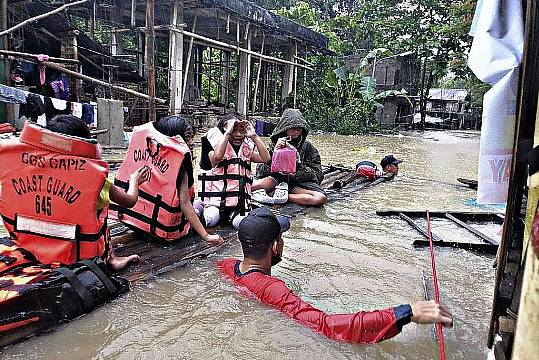 Death Toll Rises Following Landslides In Philippines