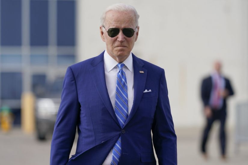 Biden Agrees To Send Artillery And Helicopters To Ukraine After Zelensky Call