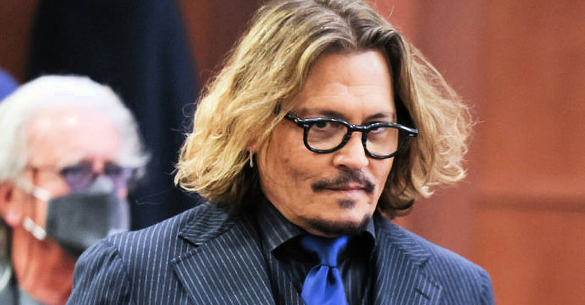 Watch Johnny Depp Testifies In Defamation Case Against Ex Wife Amber Heard