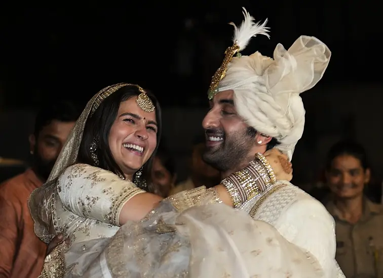 Bollywood Stars Ranbir Kapoor And Alia Bhatt Marry In Mumbai