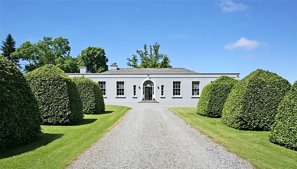 House With Half A Mile Of Private Lough Derg Shoreline Is The Ultimate Country Hideaway