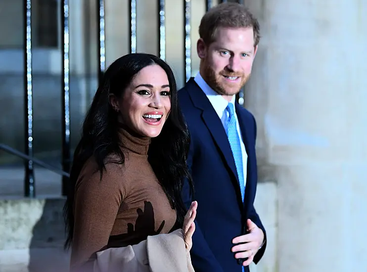 Harry And Meghan Visit Queen Elizabeth On Their Way To Invictus Games