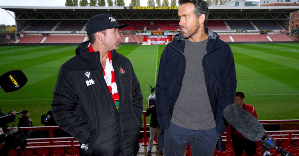 Ryan Reynolds Gives Wrexham Co Owner Rob Mcelhenney A Urinal For His Birthday 