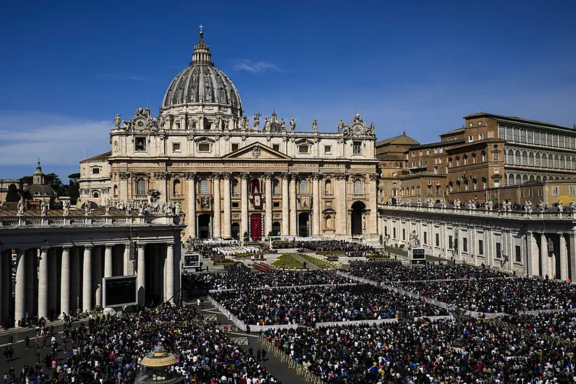 Pope Makes Easter Plea For Peace In Ukriane