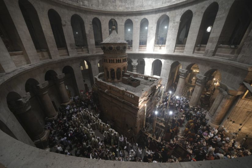 Christian Faithful Mark Easter In Jerusalem