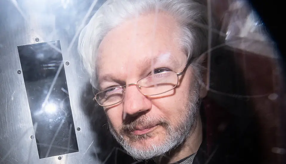 Uk Court Expected To Issue Formal Assange Extradition Order