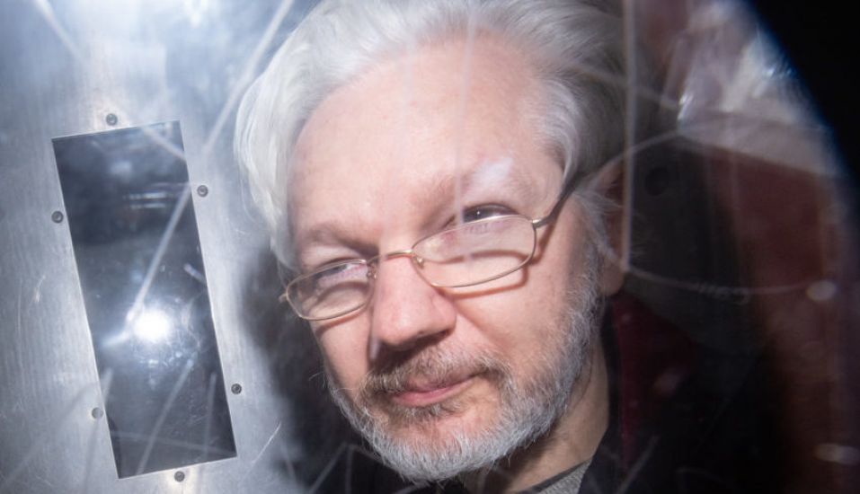 Uk Court Expected To Issue Formal Assange Extradition Order