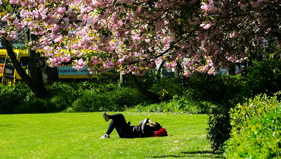 Bank Holiday Weather: Unsettled Weekend Ahead With Showers And Sunny Spells