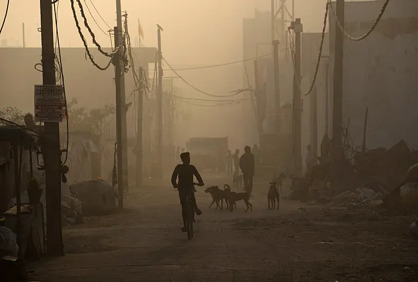 Indian Capital Engulfed In Smoke After Landfill Catches Fire