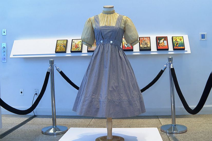 Judy Garland’s Dorothy Dress From The Wizard Of Oz To Go Under The Hammer