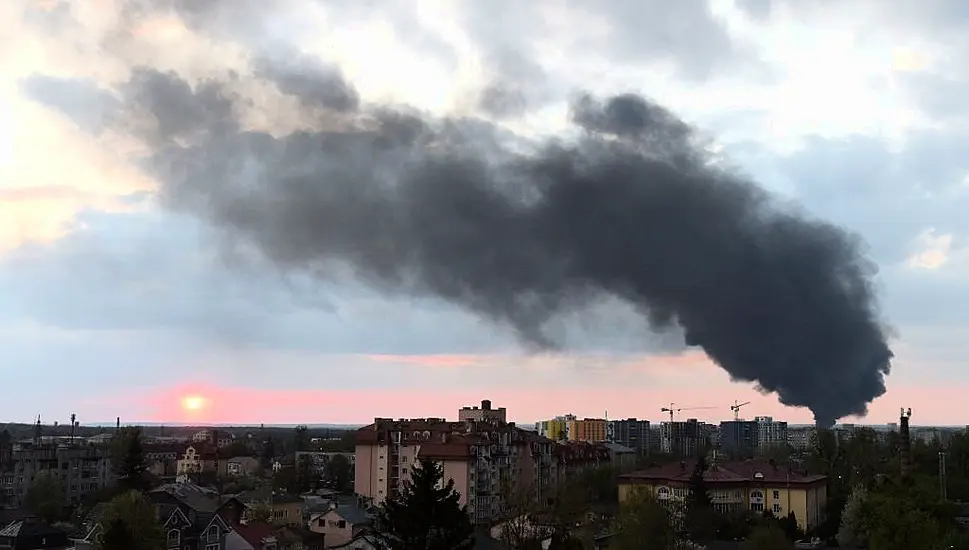 Eu Aims For Russian Oil Ban As Ukraine Says Battlefield Assault Has Intensified