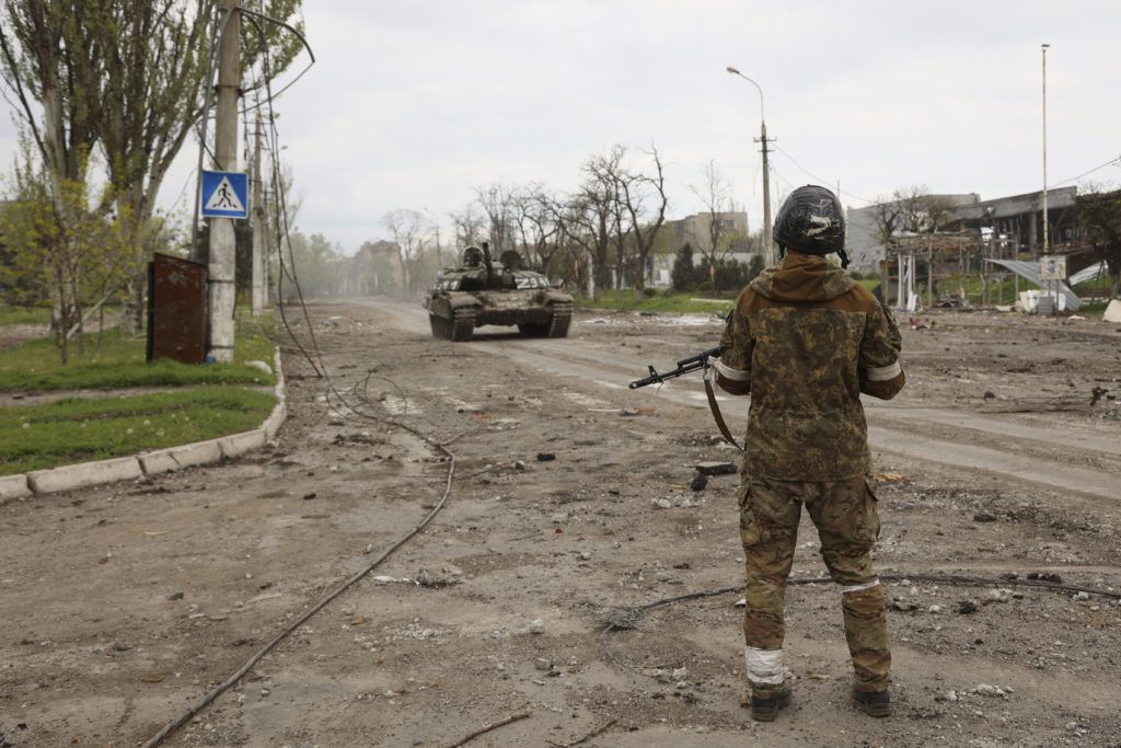 Rus saldırıları, Batı silahlarının Ukrayna'ya teslimatını engellemeye çalışıyor