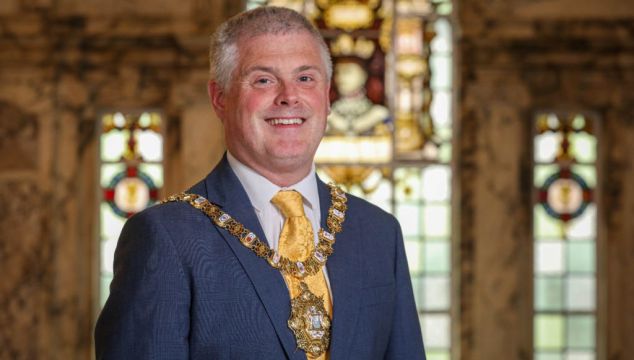 Long Installed As New Lord Mayor Of Belfast – For Three Weeks