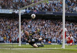 ‘I’ve Had Some Hammer!’ – Paddy Kenny Never Able To Forget Sergio Aguero Heroics