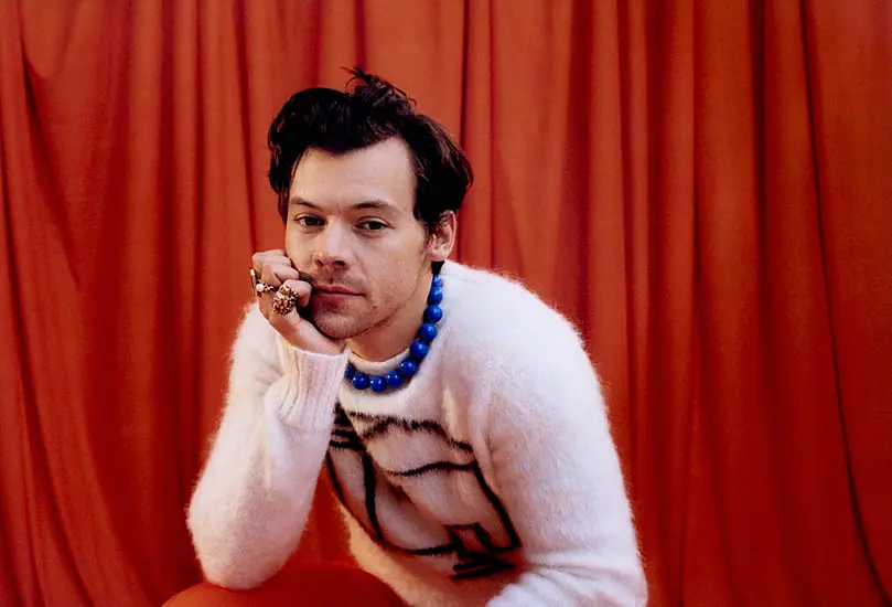 Harry Styles Finds New Direction On Cbeebies Bedtime Stories