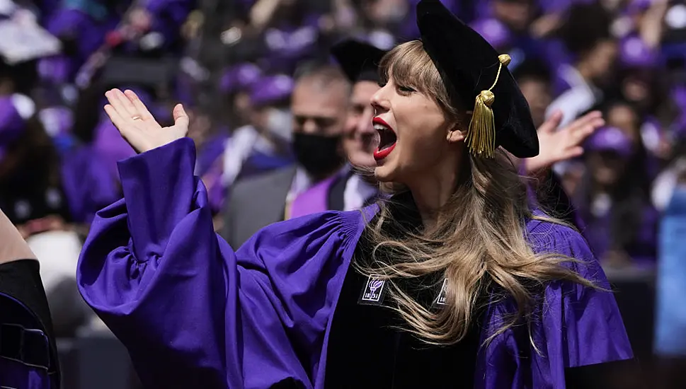 Taylor Swift Gets Honorary Degree From New York University