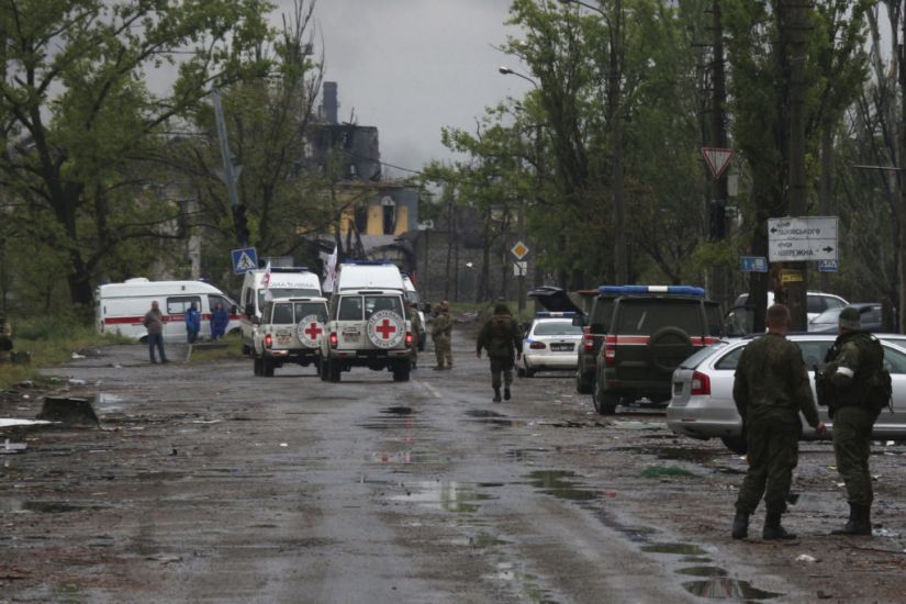 Red Cross Registers Hundreds Of Ukrainian Pows From Mariupol
