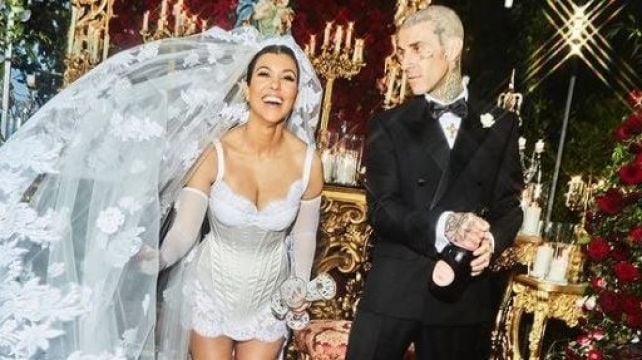 Kardashian Family Share Photos Following Wedding Of Kourtney And Travis Barker