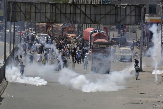 Police In Pakistan Fire Tear Gas In Bid To Stop Ex-Pm Khan’s Banned Rally